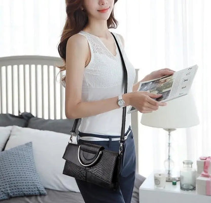 Alligator Pattern Day Clutch - Women's Crossbody Handbag for Daily & Evening Wear Handbags The