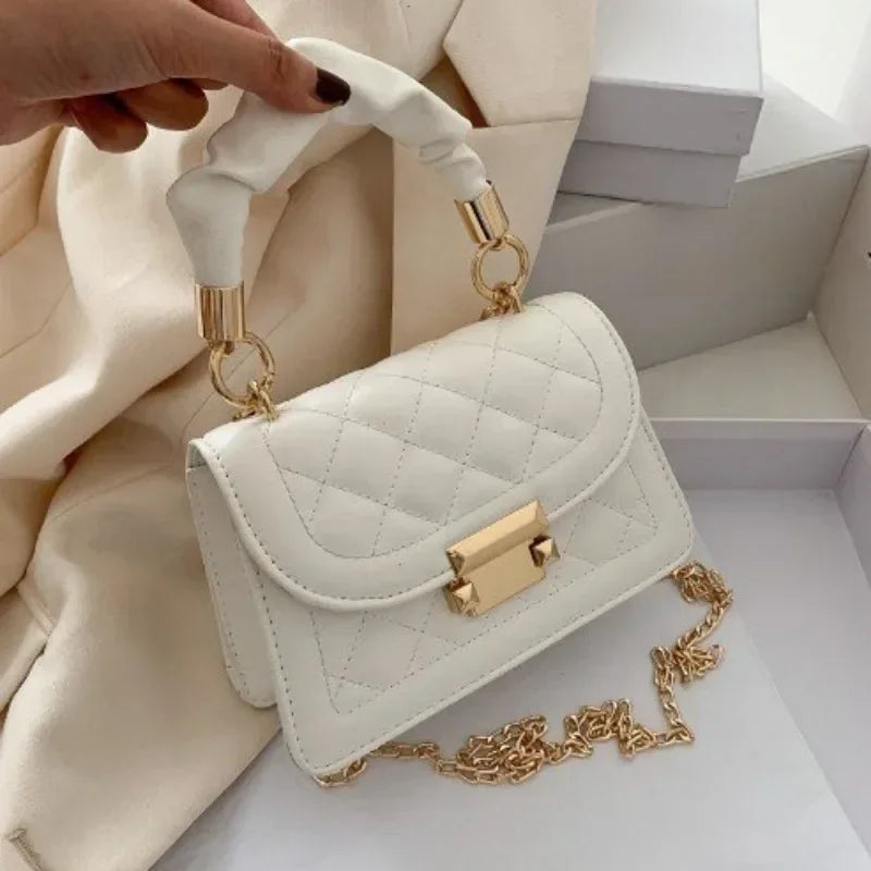 Quilted Chain Crossbody Bag - Women's Mini Shoulder Purse for Daily Styling Handbags The