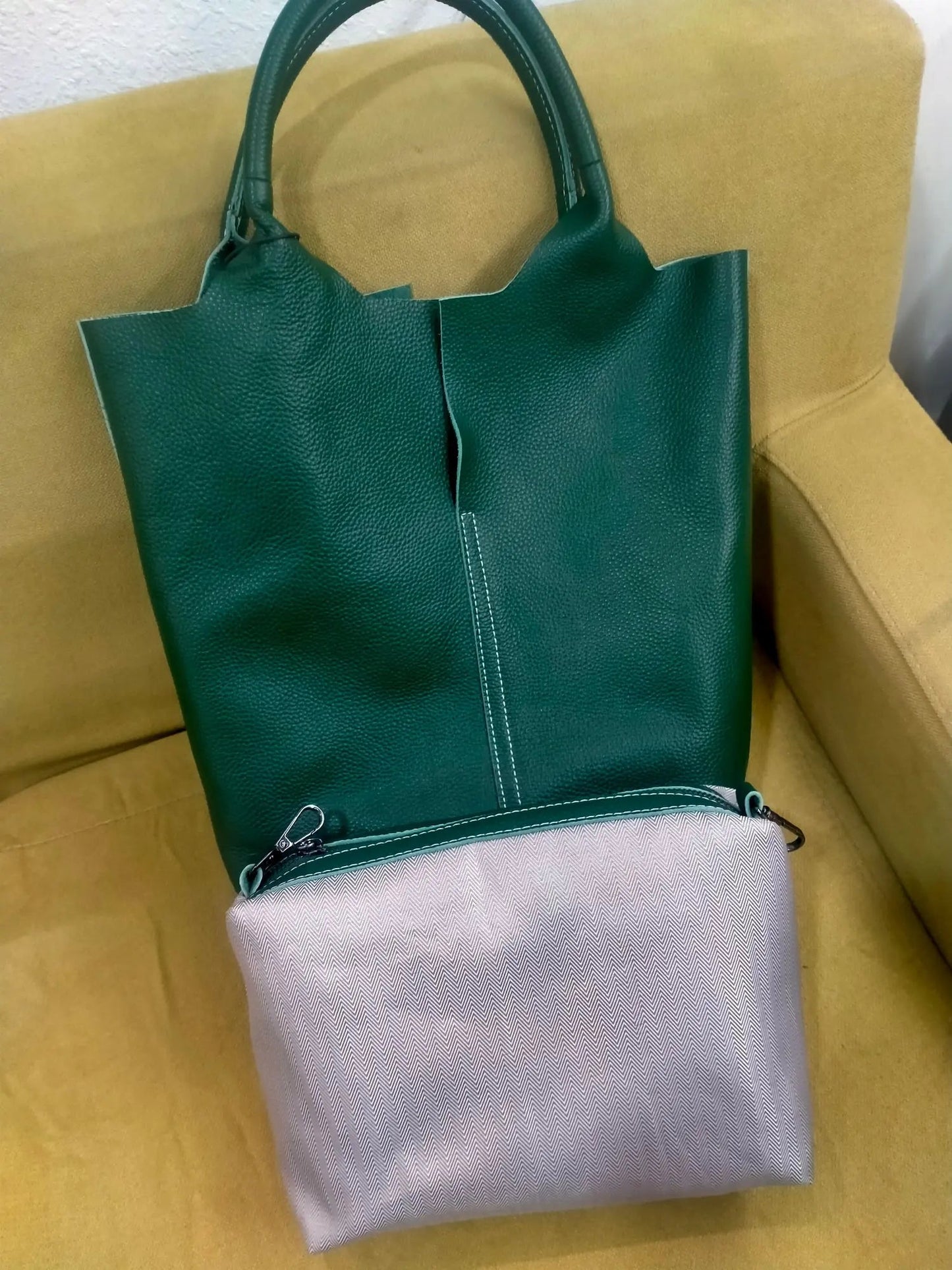 Genuine Leather Bucket Tote - Women's Commuter Shoulder Bag for Work & Weekends Handbags The