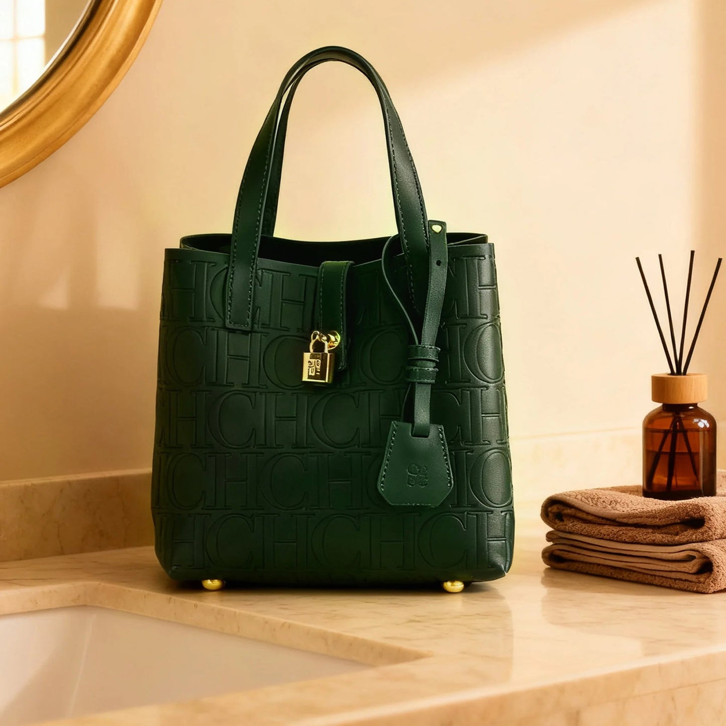 Embossed Crossbody Tote Bag - Women's Large-Capacity Letter Detail Handbag Handbags The